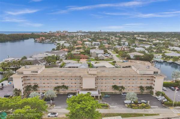 Boca Raton, FL 33431,750 NE Spanish River Blvd  #303