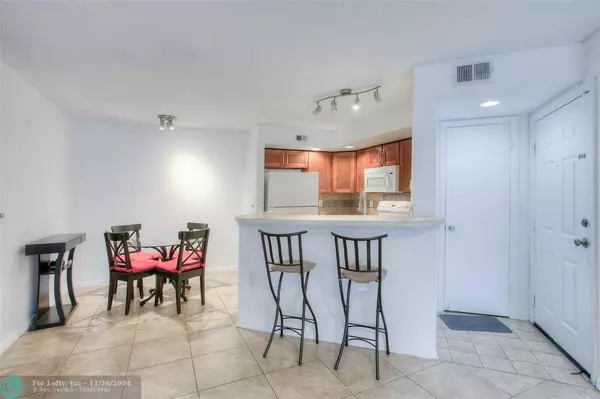 Plantation, FL 33325,663 Vista Isles Dr  #1714