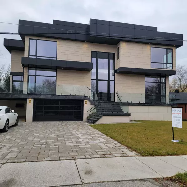 Richmond Hill, ON L4E 2W5,8 Poplar DR