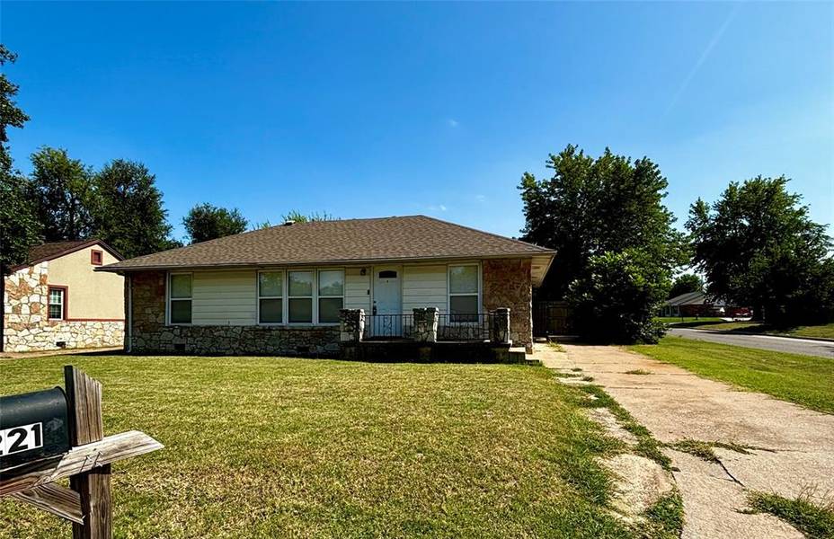 1221 W Warren Street, El Reno, OK 73036