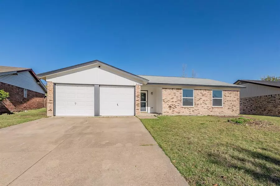 6429 Macarthur Drive, Watauga, TX 76148