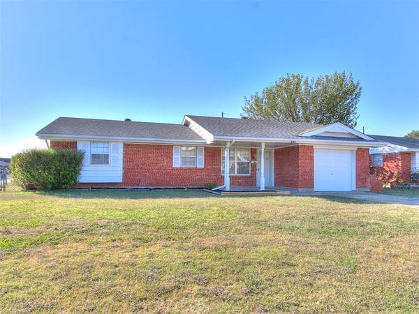 Moore, OK 73160,844 Butler Street