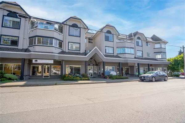 9717 Third St #304, Sidney, BC V8L 3A3