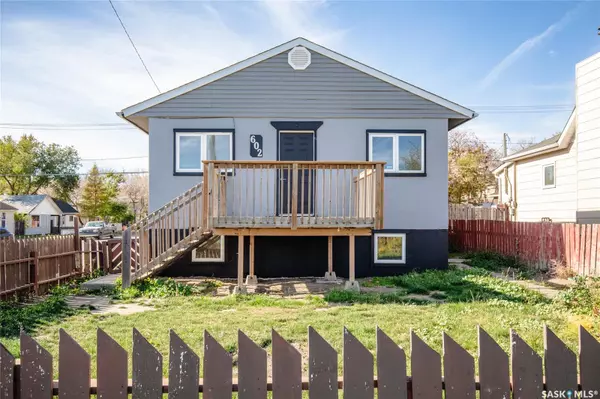 602 9th AVENUE NW, Moose Jaw, SK S6H 4H8