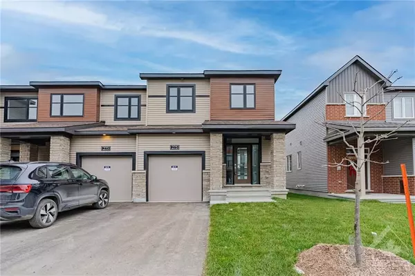 275 ELSIE MACGILL WALK, Kanata, ON K2W 0L2