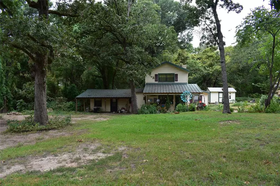 110 Hidalgo Loop, Payne Springs, TX 75156