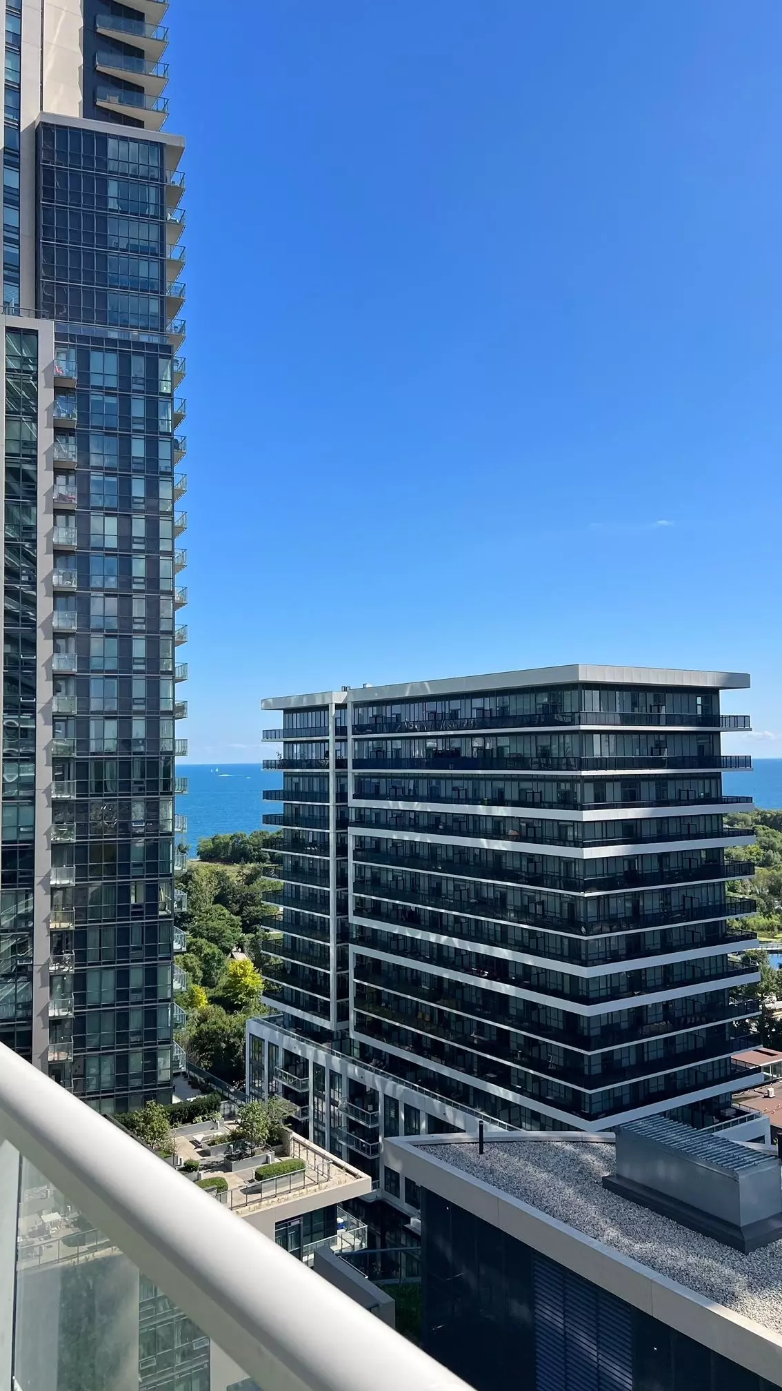 Toronto W06, ON M8V 0C8,56 Annie Craig DR #1606