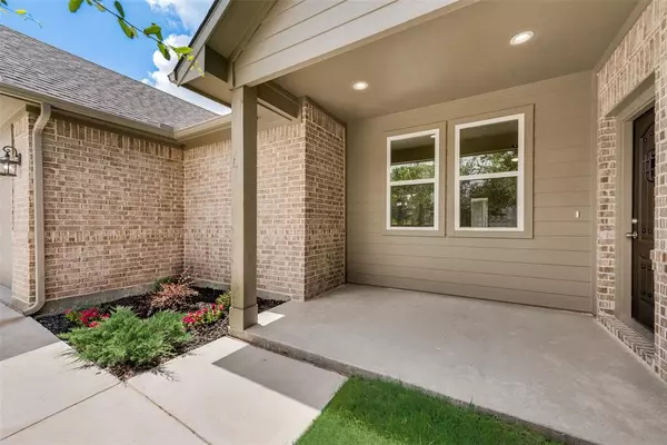 Rockwall, TX 75087,832 E Heath Street