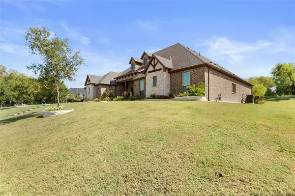 Heath, TX 75032,209 Falcon Point Drive