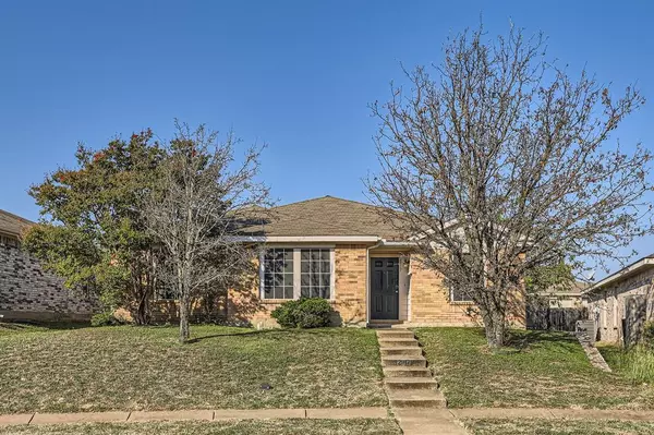 2817 Mcintosh Court, Lancaster, TX 75134