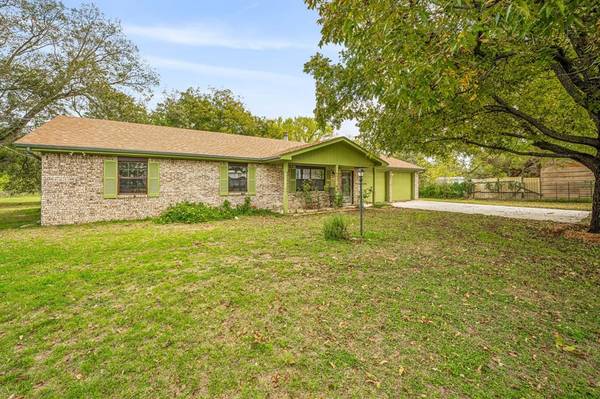 De Leon, TX 76444,701 N Travis Street