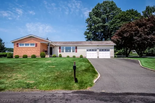 36 Raritan Dr, Califon Boro, NJ 07830