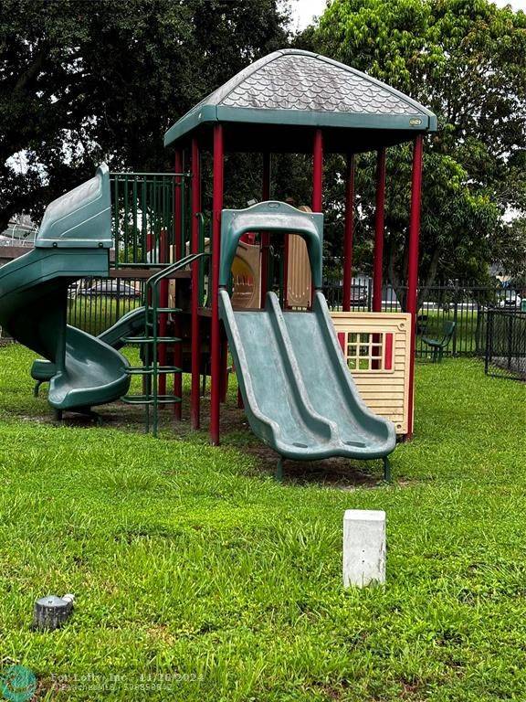 Lauderhill, FL 33313,5326 NW 18th Pl