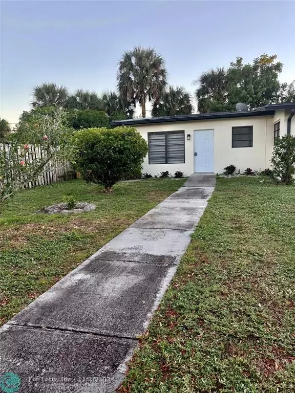 Plantation, FL 33317,4380 SW 11th St