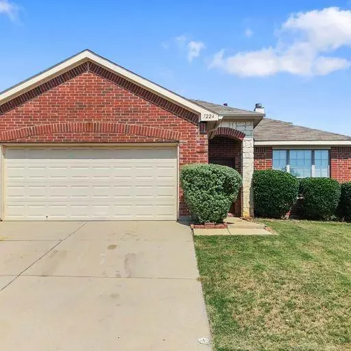 7224 Lindentree Lane, Fort Worth, TX 76137