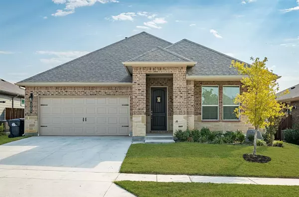 2205 Redwing Drive, Denton, TX 76205