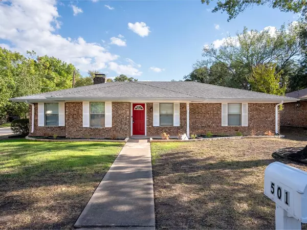 501 EDGEWOOD Avenue, Corsicana, TX 75110