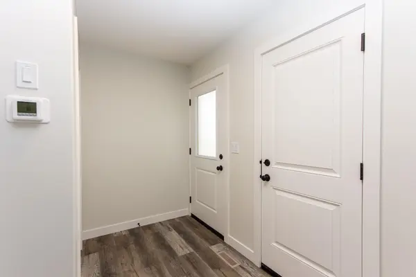 6312 58 ST, Ponoka, AB T4J 0C4