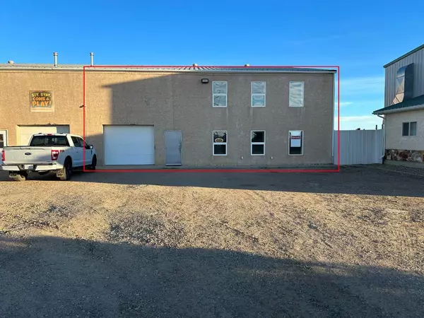 846 23 ST SW #3, Medicine Hat, AB T1A 8R6