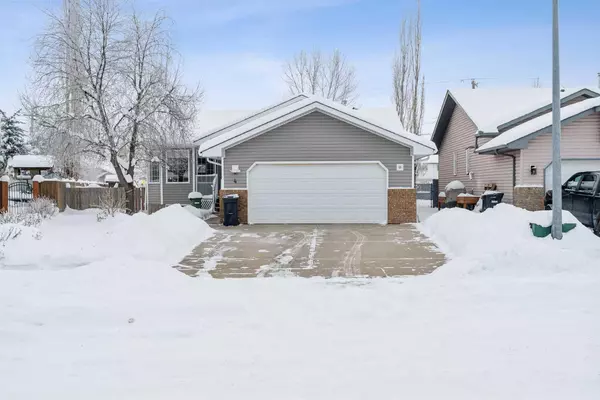 4 Madison CT, Strathmore, AB T1P 1M5