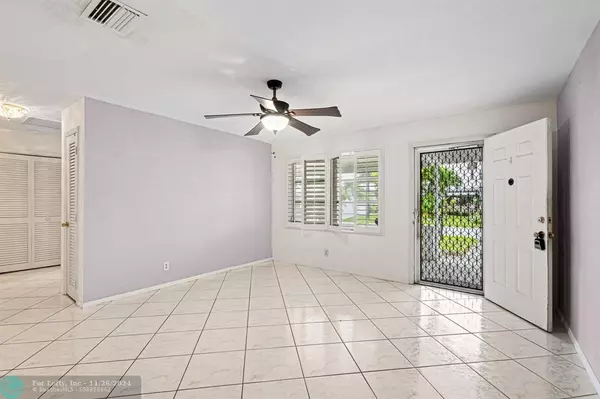 Pompano Beach, FL 33064,301 NW 25th Ct