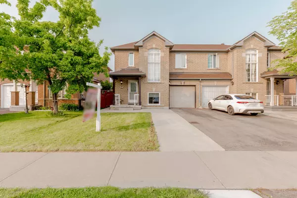 19 Flatlands WAY, Brampton, ON L6R 2B5