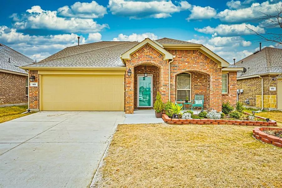 9111 Acre Meadows Lane, Arlington, TX 76002