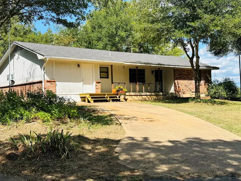 301 VZ County Road 1320, Canton, TX 75103