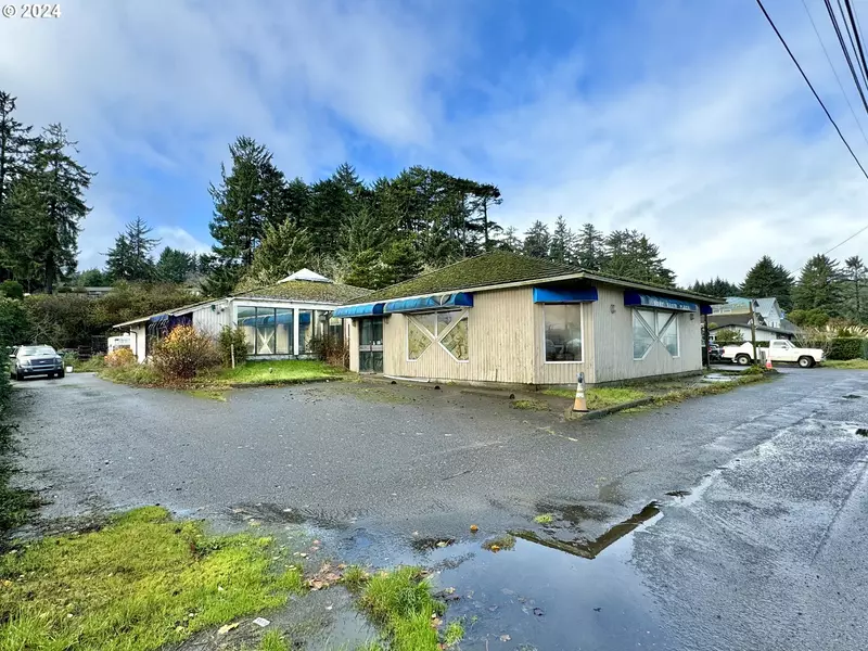 63308 BOAT BASIN RD, Coos Bay, OR 97420