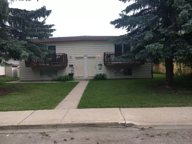 3922 45 ST, Red Deer, AB T4N 1J8