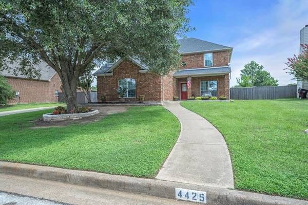 4425 Etheridge Circle,  Canton,  TX 75103