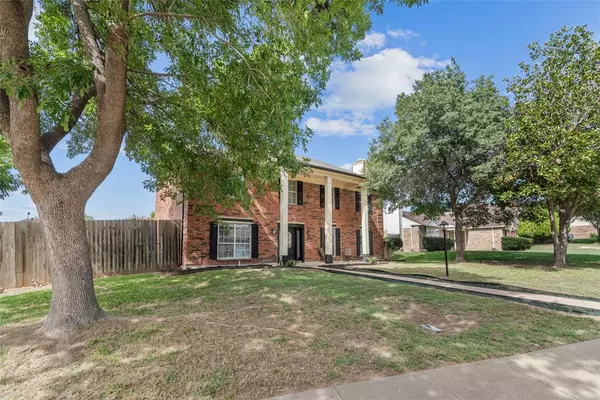 Desoto, TX 75115,827 Nora Lane