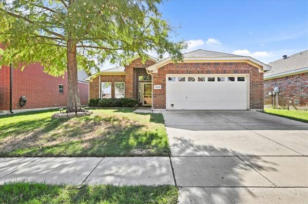 4048 Summerhill Lane,  Fort Worth,  TX 76244