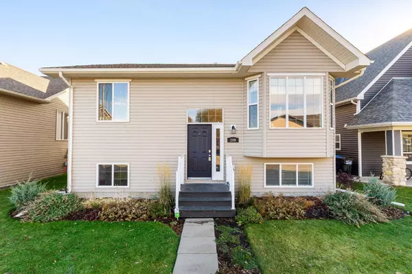 209 Valarosa PL, Didsbury, AB T0M 0W0