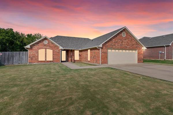 108 Wildflower Drive,  Whitesboro,  TX 76273