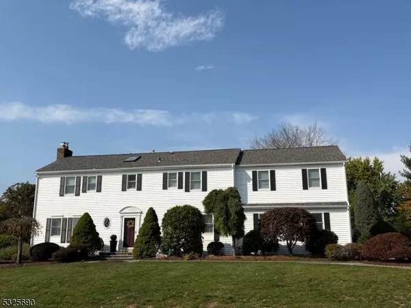 6 Old Coach Rd, Randolph Twp., NJ 07869