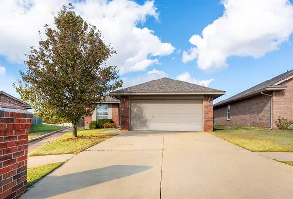 657 SW 37th Street, Moore, OK 73160