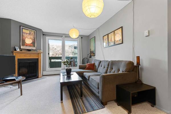 315 Southampton DR Southwest #8205, Calgary, AB T2W 2T6