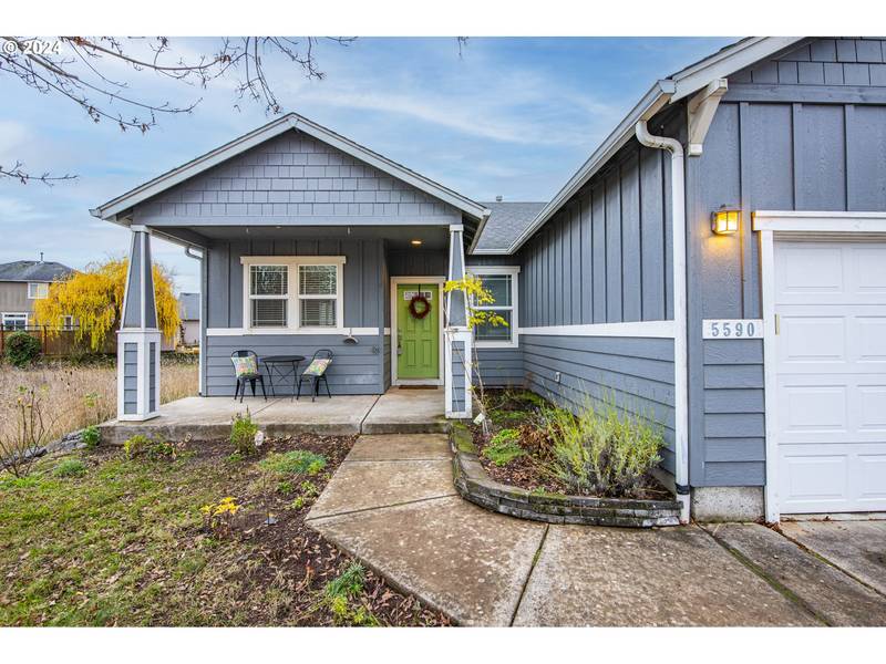 5590 LIVINGSTON AVE, Eugene, OR 97402