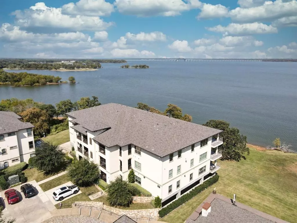 Lake Dallas, TX 75065,500 Waters Edge Drive #323