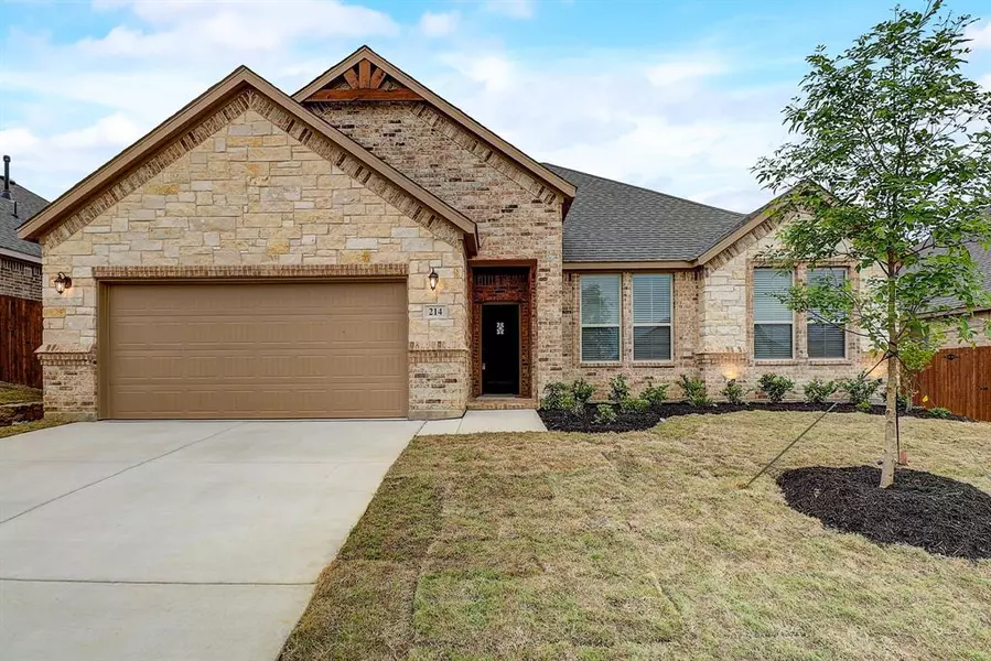 214 Cheyenne Trail, Alvarado, TX 76009