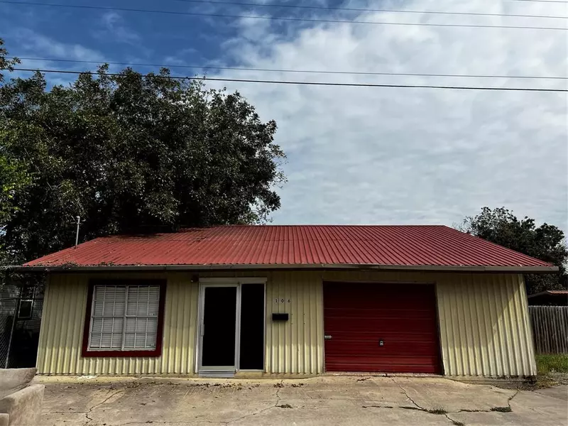 106B Lane, Comanche, TX 76442