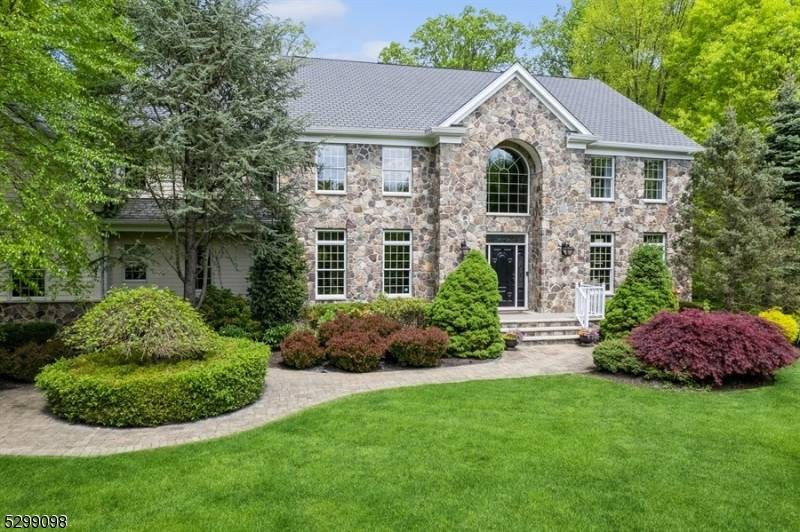 50 Canoe Brook Ln, Bernards Twp., NJ 07931