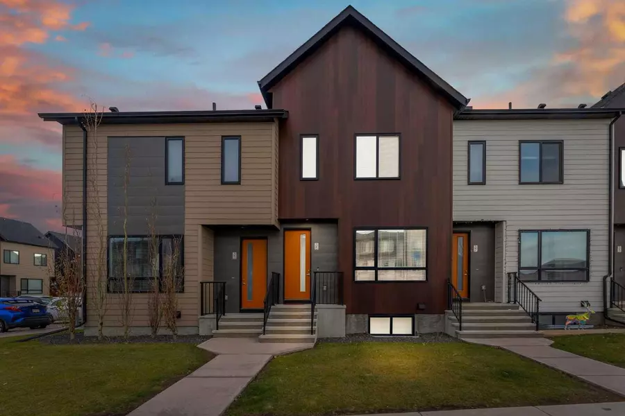 35 Redstone WAY NE, Calgary, AB T3N1B5