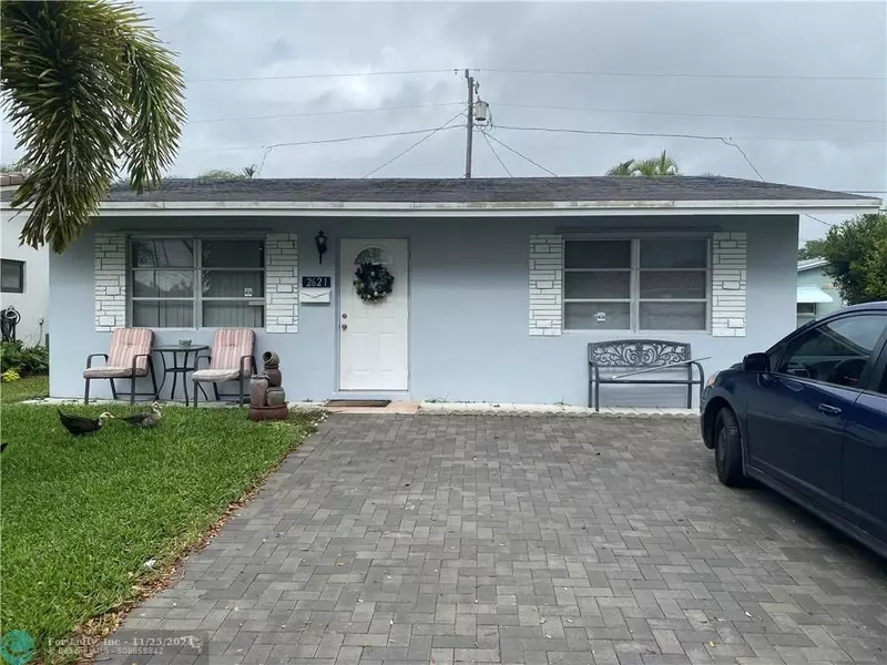 2621 NW 54th St, Tamarac, FL 33309