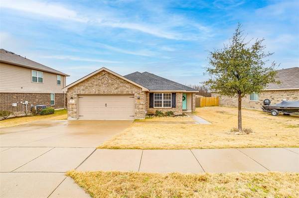 277 Rock Meadow Drive, Crowley, TX 76036