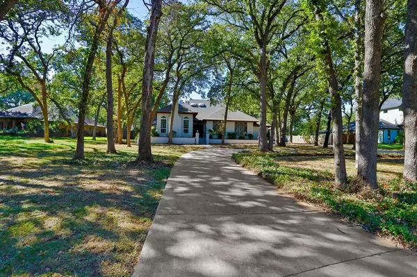 1206 Ashmoore Court,  Southlake,  TX 76092