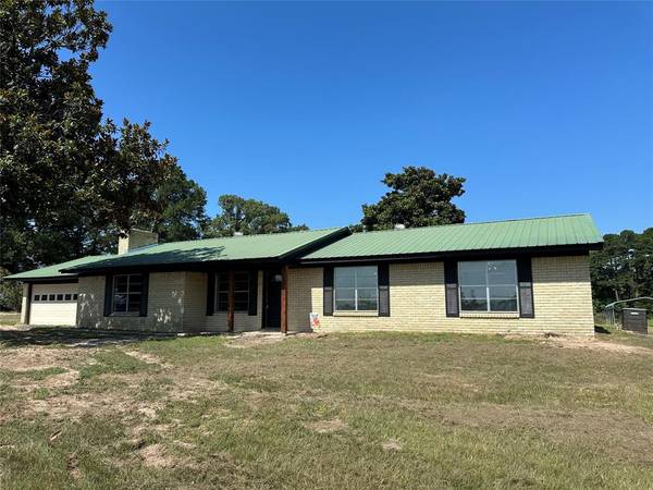 2827 County Road 4004, New Boston, TX 75570