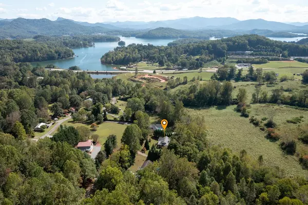 Hayesville, NC 28904,99 Chatuge Hills Drive