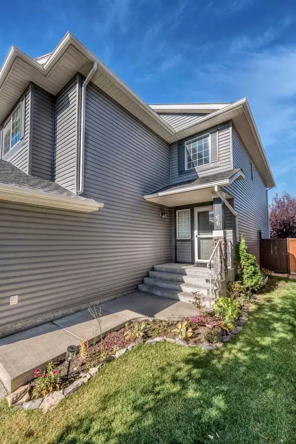 Calgary, AB T2Y 4E9,66 Bridleridge CRES SW